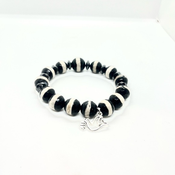Jewelry - Tibetan and hematite bracelet